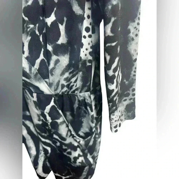 Chico's Black & White Tunic Size M/8 - Picture 3 of 9